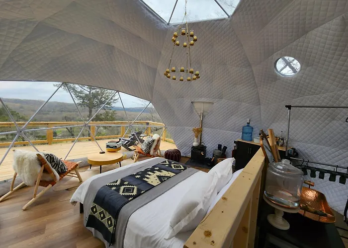 New River View Cliff Dome Glamping @ White River, Minutes To Fishing, Hikes!
