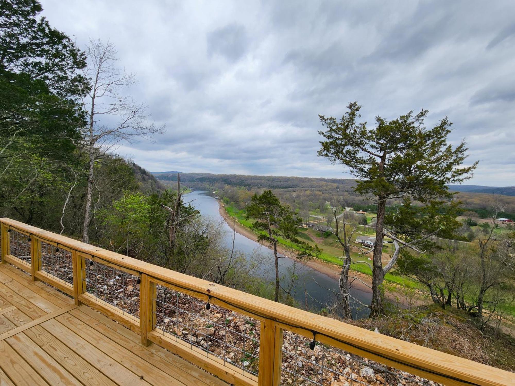 New River View Cliff Dome Glamping @ White River, Minutes To Fishing, Hikes! Luxury tent *