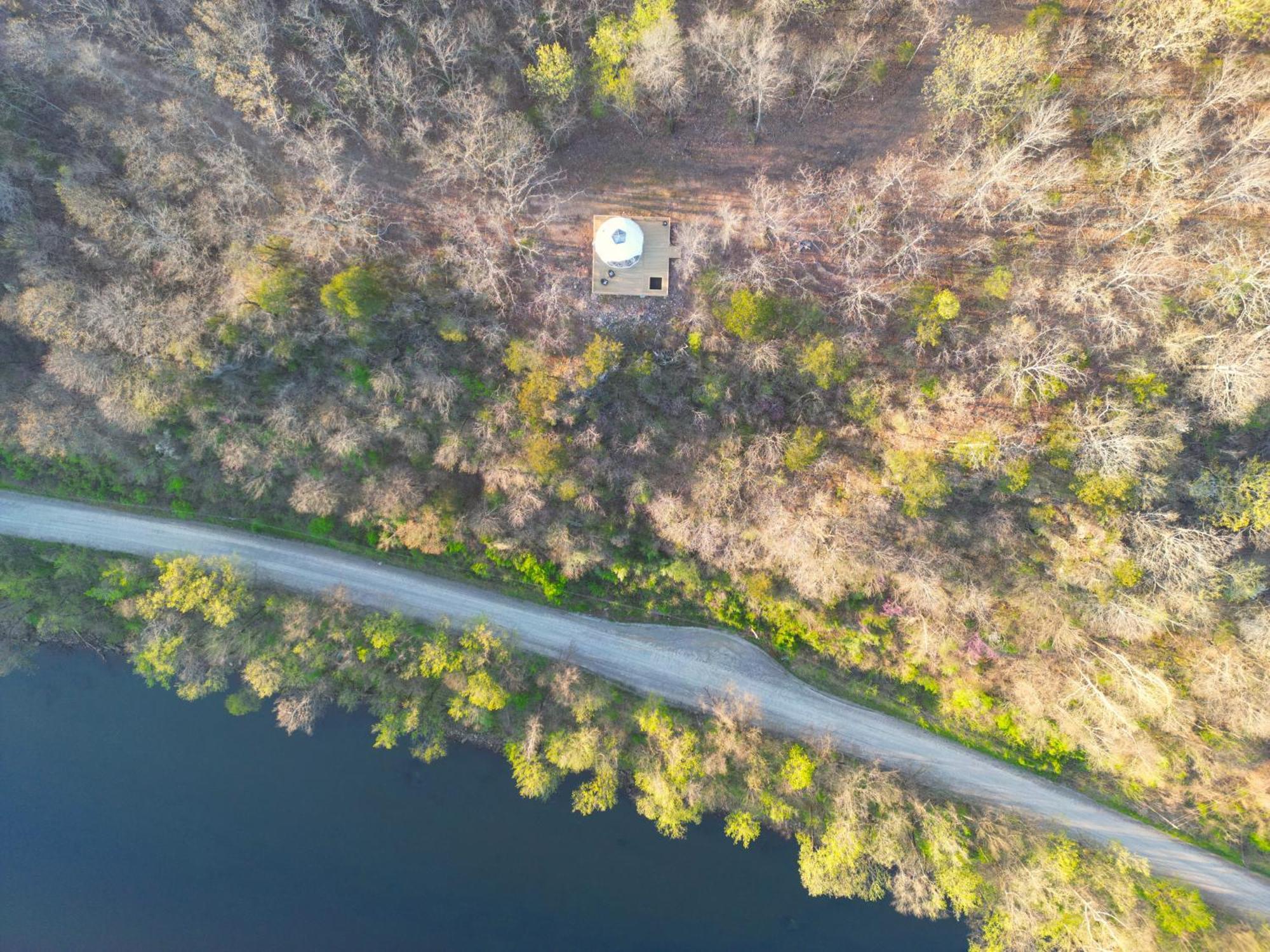 New River View Cliff Dome Glamping @ White River, Minutes To Fishing, Hikes! * Cotter